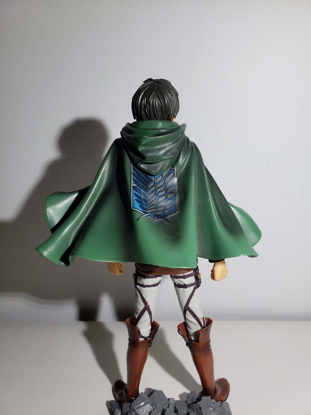 Attack On Titan Eren Yaeger Anime Figure - Picture 4 of 5